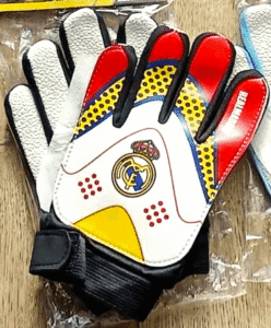 Детские вратарские перчатки REAL MADRID черно-красные, юниорские, с вентиляционными вставками