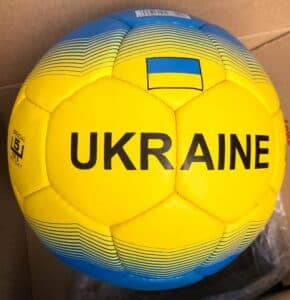 Футбольный мяч UKRAINE BALLONSTAR жёлто-голубой, размер №5, ручной шов