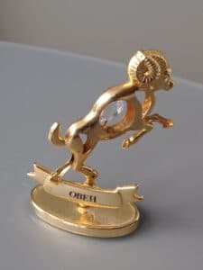 Пластикова статуетка «Овен», подарункова фігурка висотою 8,5 см