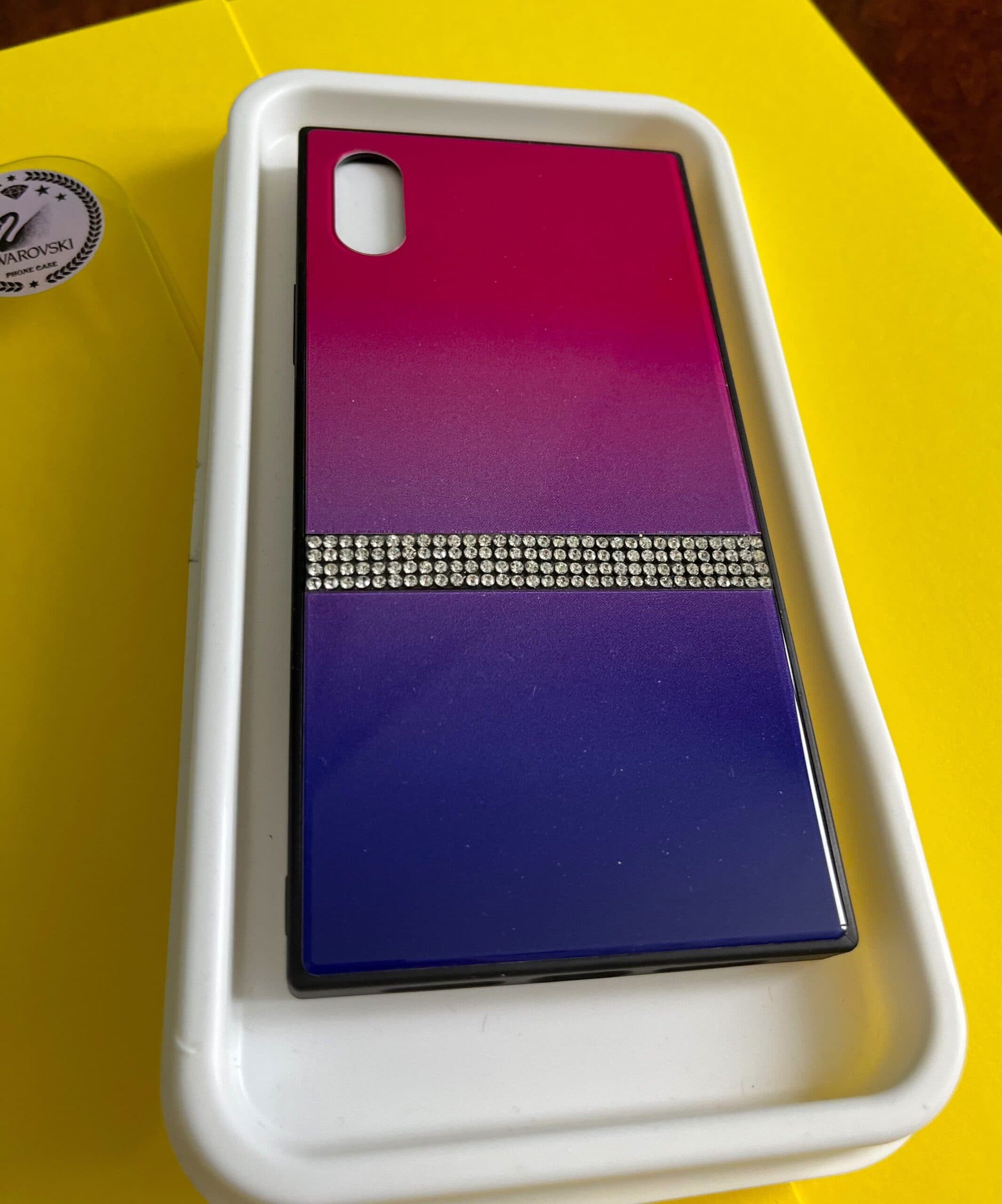 Чехол для iPhone 10 в фиолетово-бордовом оттенке Swarovski