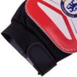 Юниорские вратарские перчатки CHELSEA красно-бело-черные с вентиляционными вставками