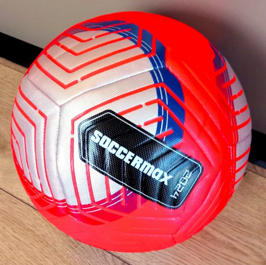 Футбольний м'яч SOCCERMAX з поліуретану, червоний, розмір №5, для гри