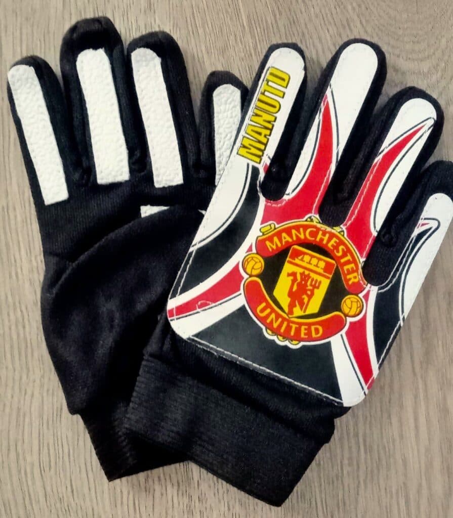 Дитячі воротарські рукавички MANCHESTER чорно-білі, юніорські, розмір 5–8