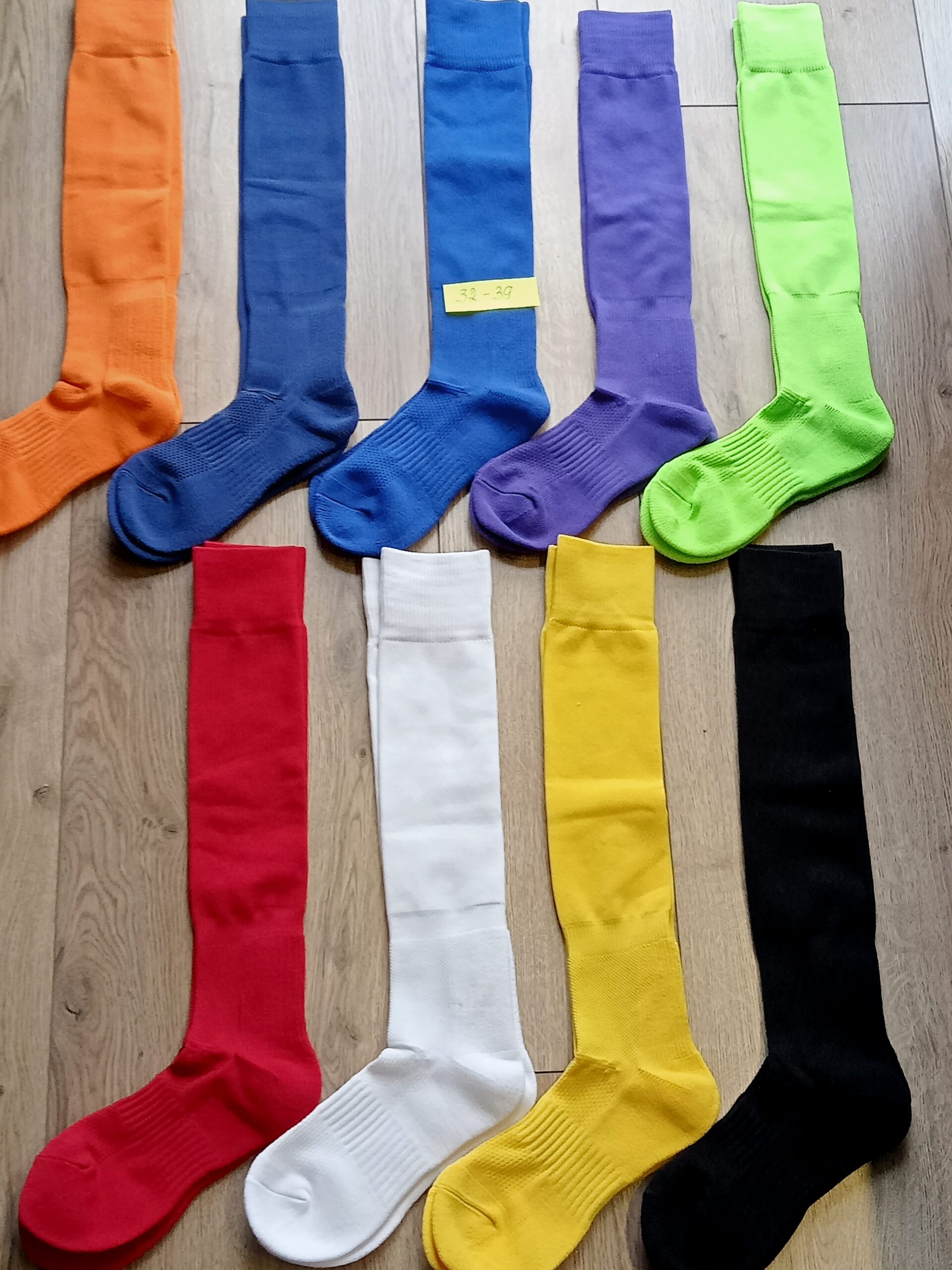 Гетри футбольні юніорські розмір 32-39 кольори в асортименті