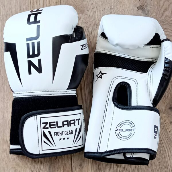 Перчатки вратарские детские BAYERN MUNCHEN размер 6-8 цвета в ассортименте