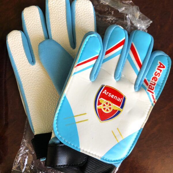 Рукавички воротарські дитячі BAYERN MUNCHEN розмір 6-8 кольорів в асортименті