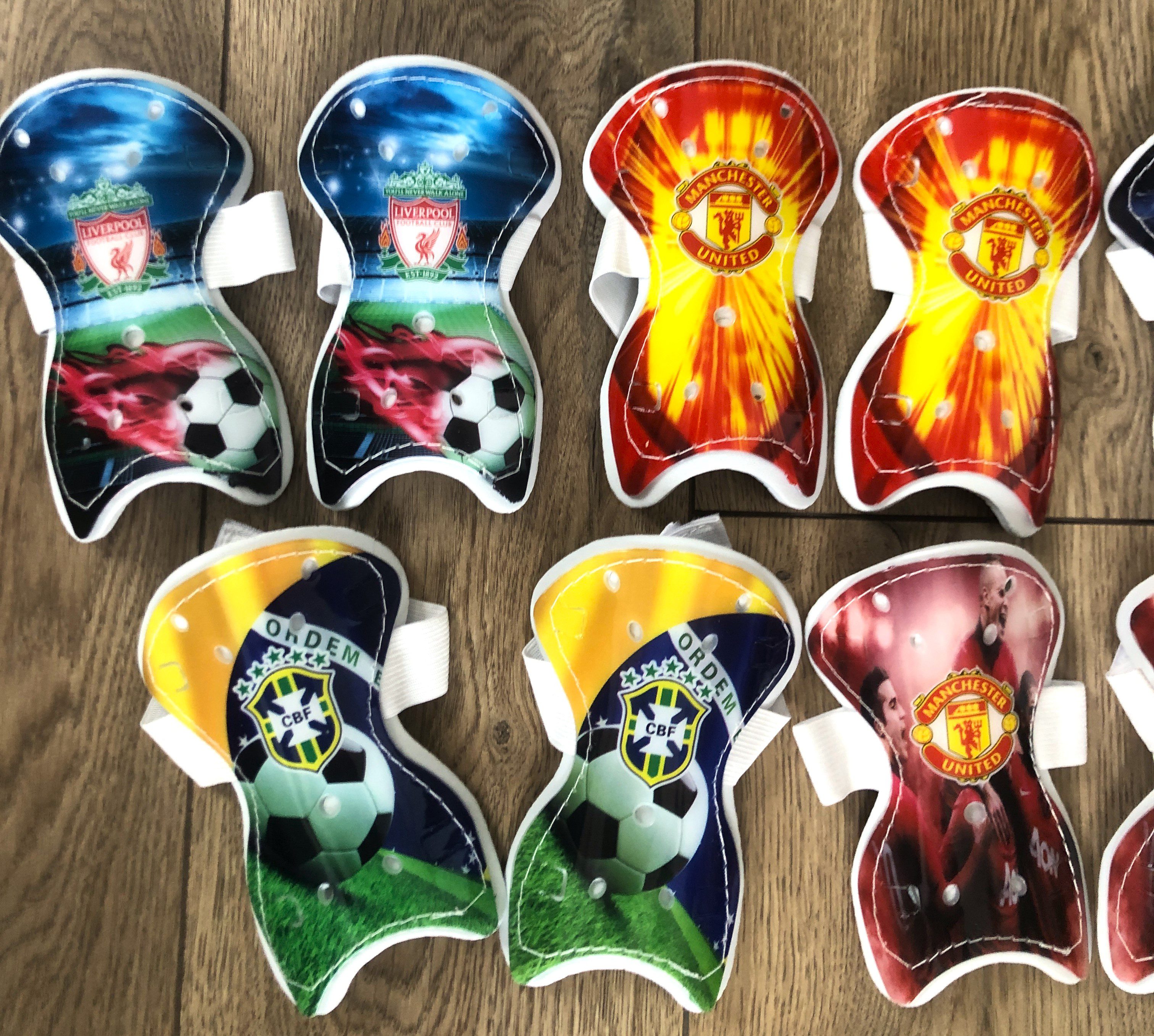 Щитки футбольні дитячі №1 (кольори в асортименті)