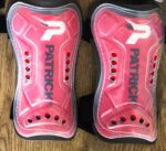 Щитки футбольні PATRIK розмір М, кольори в асортименті