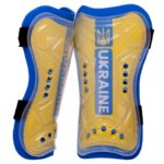 Щитки футбольні UKRAINE, розмір М (кольори в асортименті)