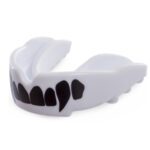 Капа боксерська однощелепна VAMPIRE (доросла) розмір L (кольори в асортименті)