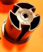 Центральная часть-бобышка крепления новогодней ёлки на 3 ножки Dотверстия=19мм, h бобышки=6,5см