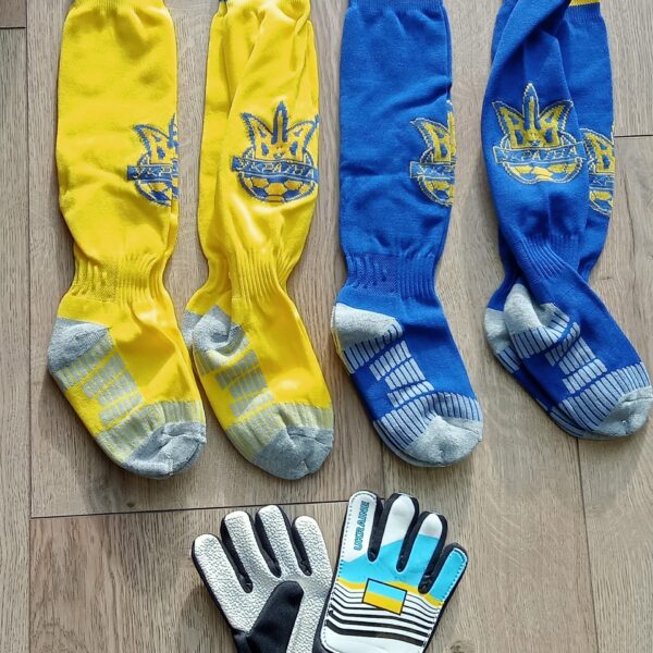 Гетри футбольні дорослі дорослі ТОНКІ ,розмір 38-43,кольори в асортименті