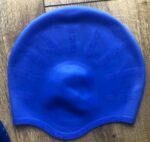 Шапочка для плавання (дитяча – підліткова) з об'ємними вушками SAILTO кольору в асортименті