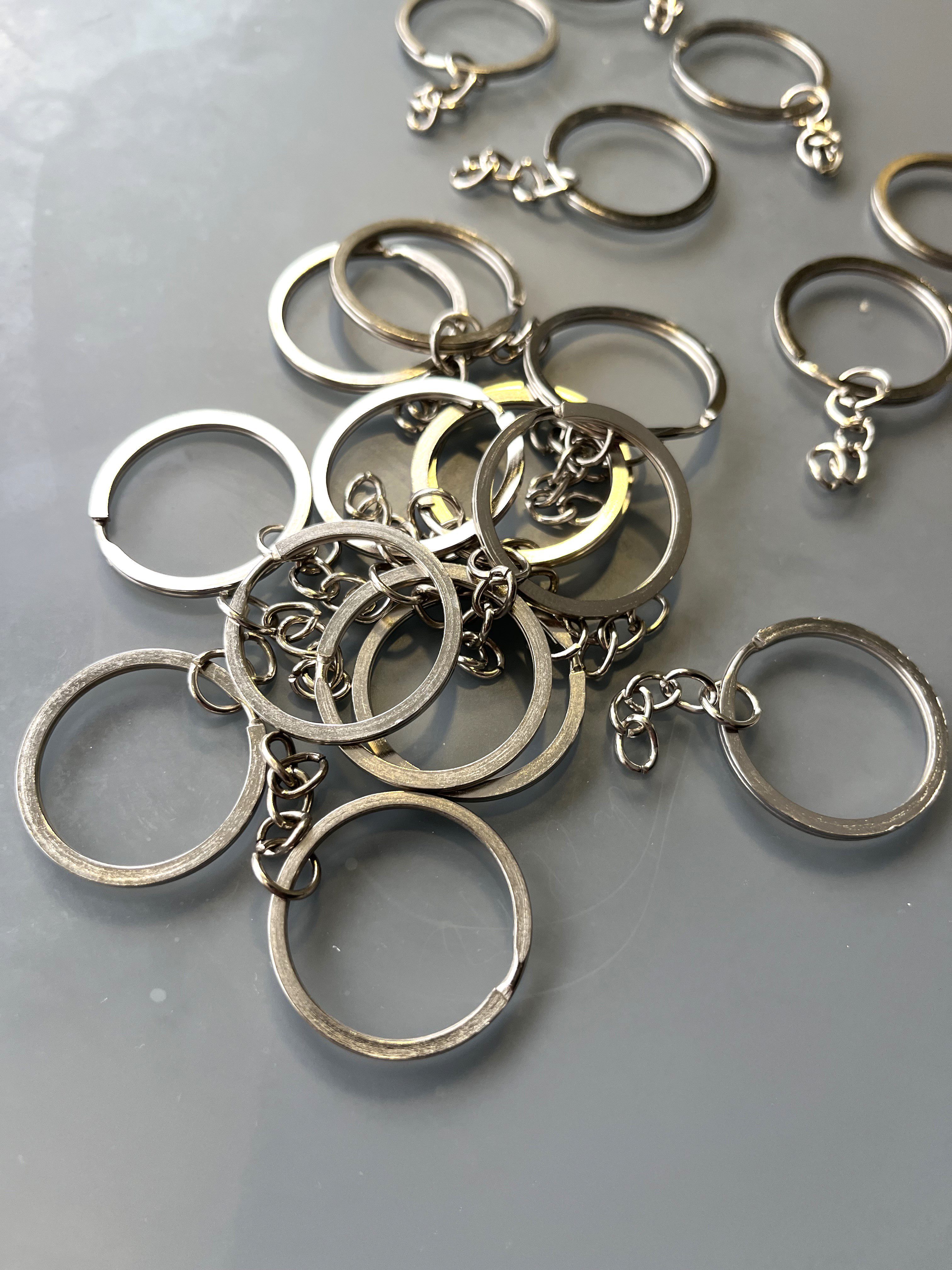 Кольцо для ключей металлическое (цена за 1 шт)