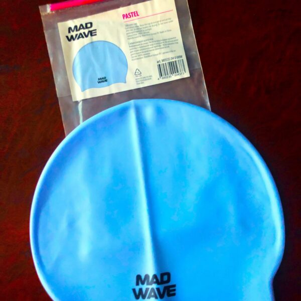 Шапочка силіконова для дорослих MadWave PASTEL, блакитна
