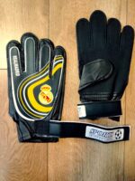Перчатки вратарские детские с символикой футбольных клубов, размер М , цвета в ассортименте
