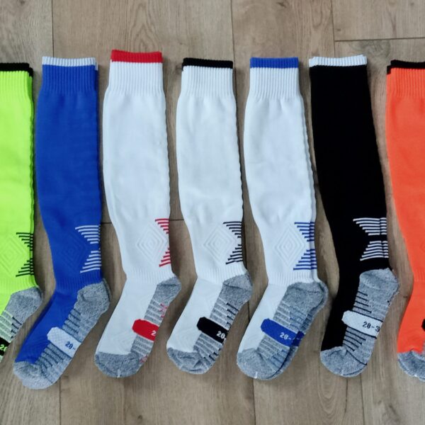 Детские футбольные гетры SPOINT, размер 28-33