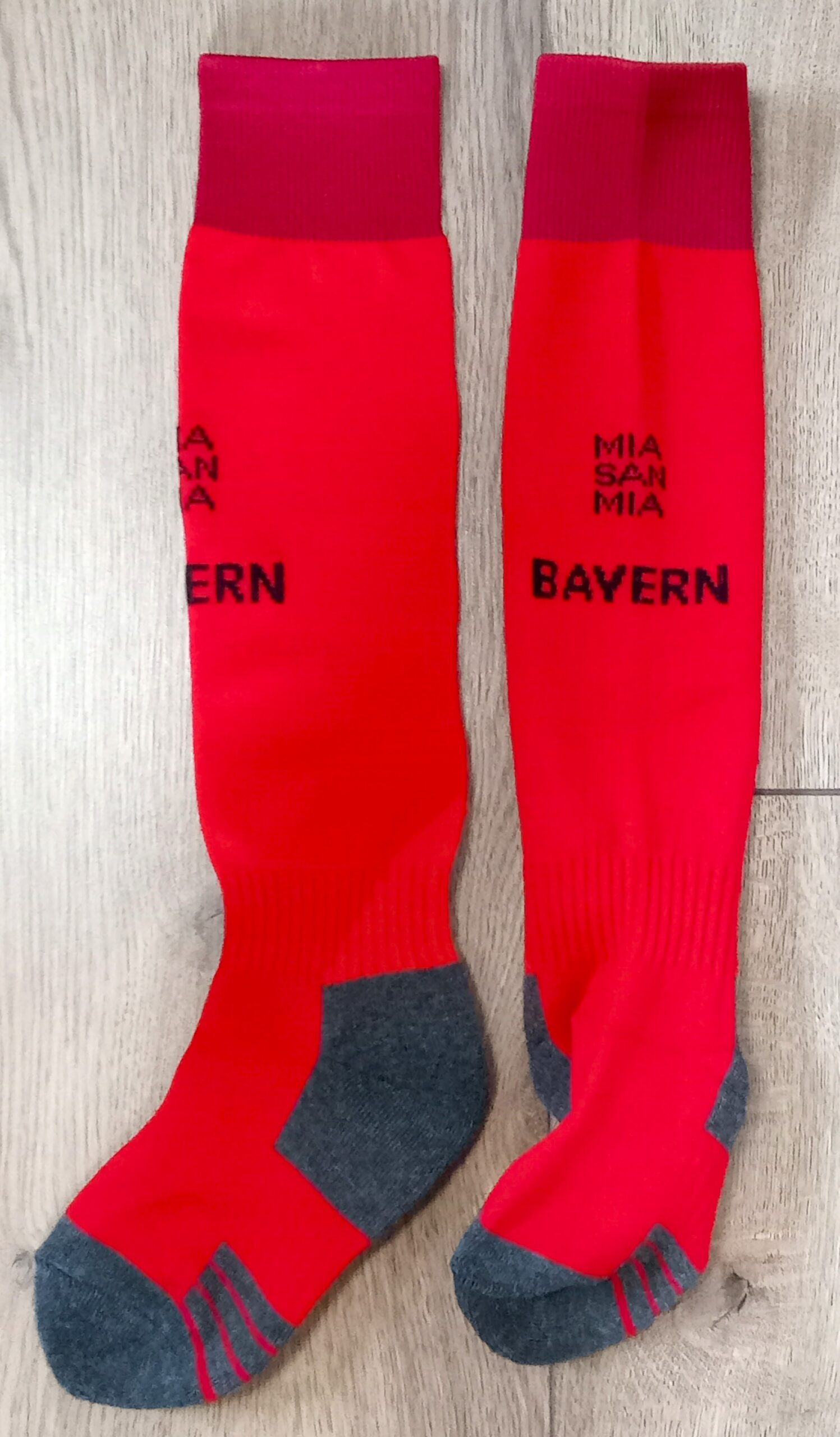 Гетры детские с символикой футбольного клуба  AC MILAN HOME 2025, размер 27-35, цвет черный