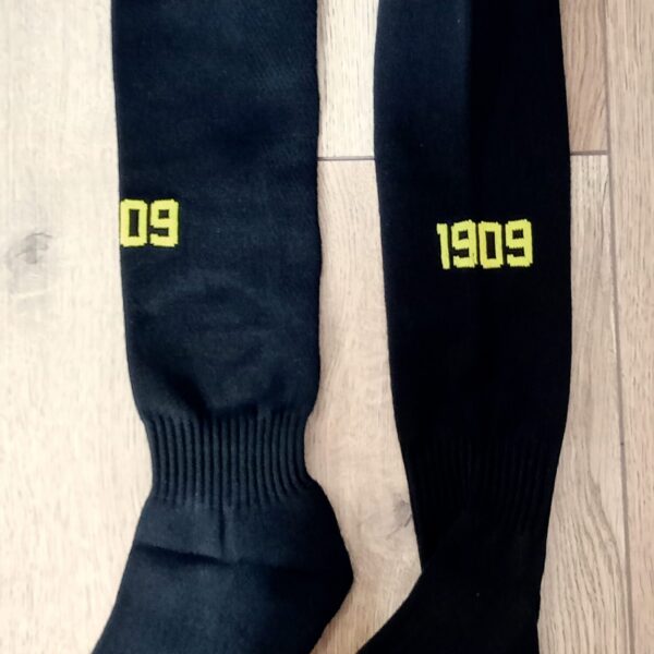 Гетры детские с символикой футбольного клуба  AC MILAN HOME 2025, размер 27-35, цвет черный