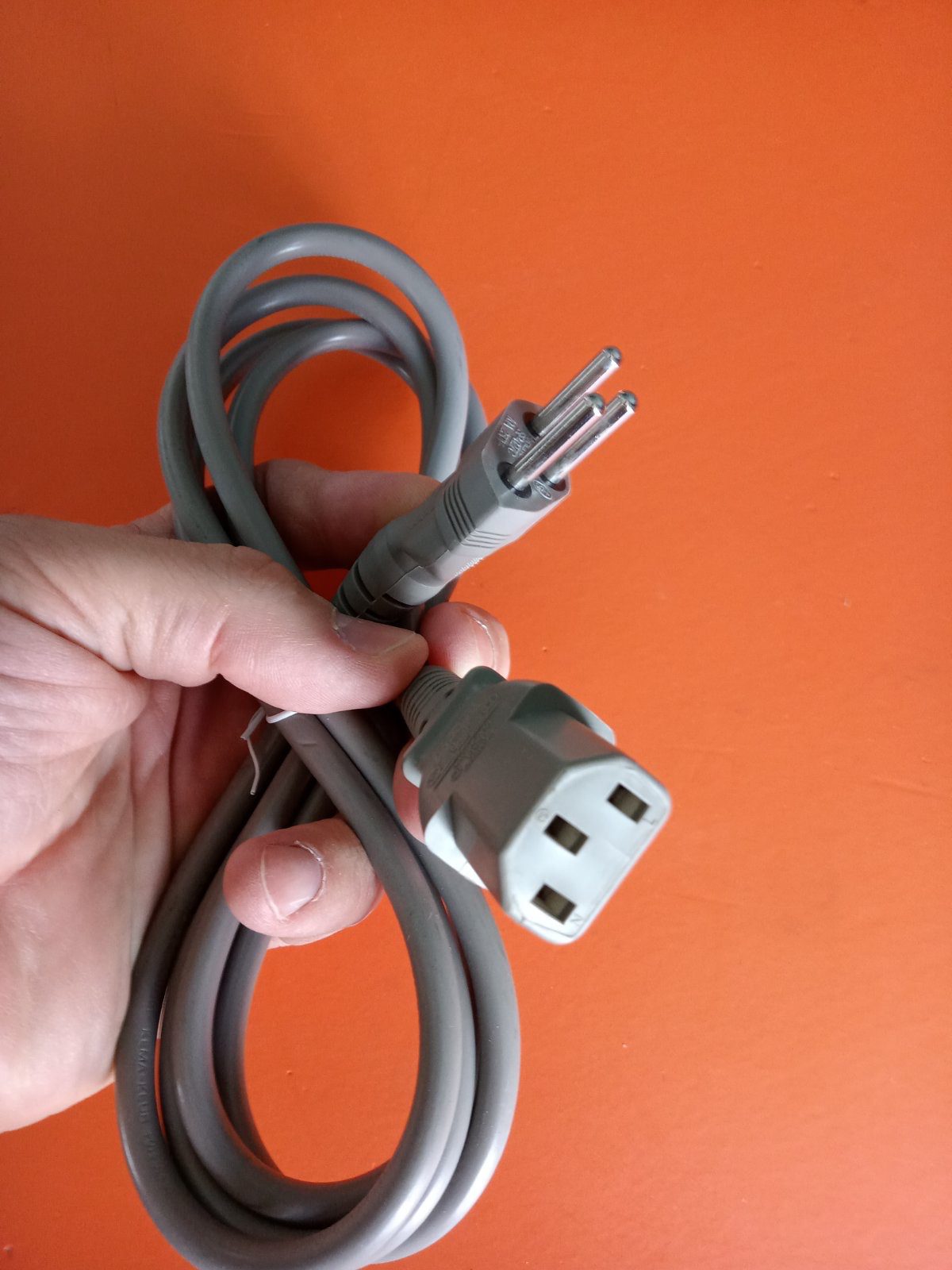 Провод с разъёмами для подключения офисной техники (разъёмы "мама - тройная вилка" на концах)