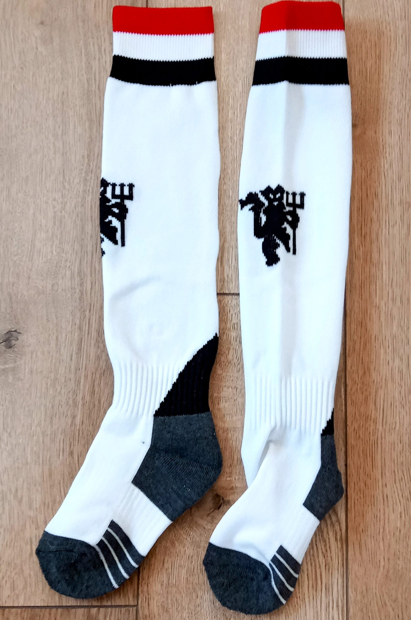 Гетри дитячі із символікою футбольного клубу AC MILAN HOME 2025, розмір 27-35, колір чорний